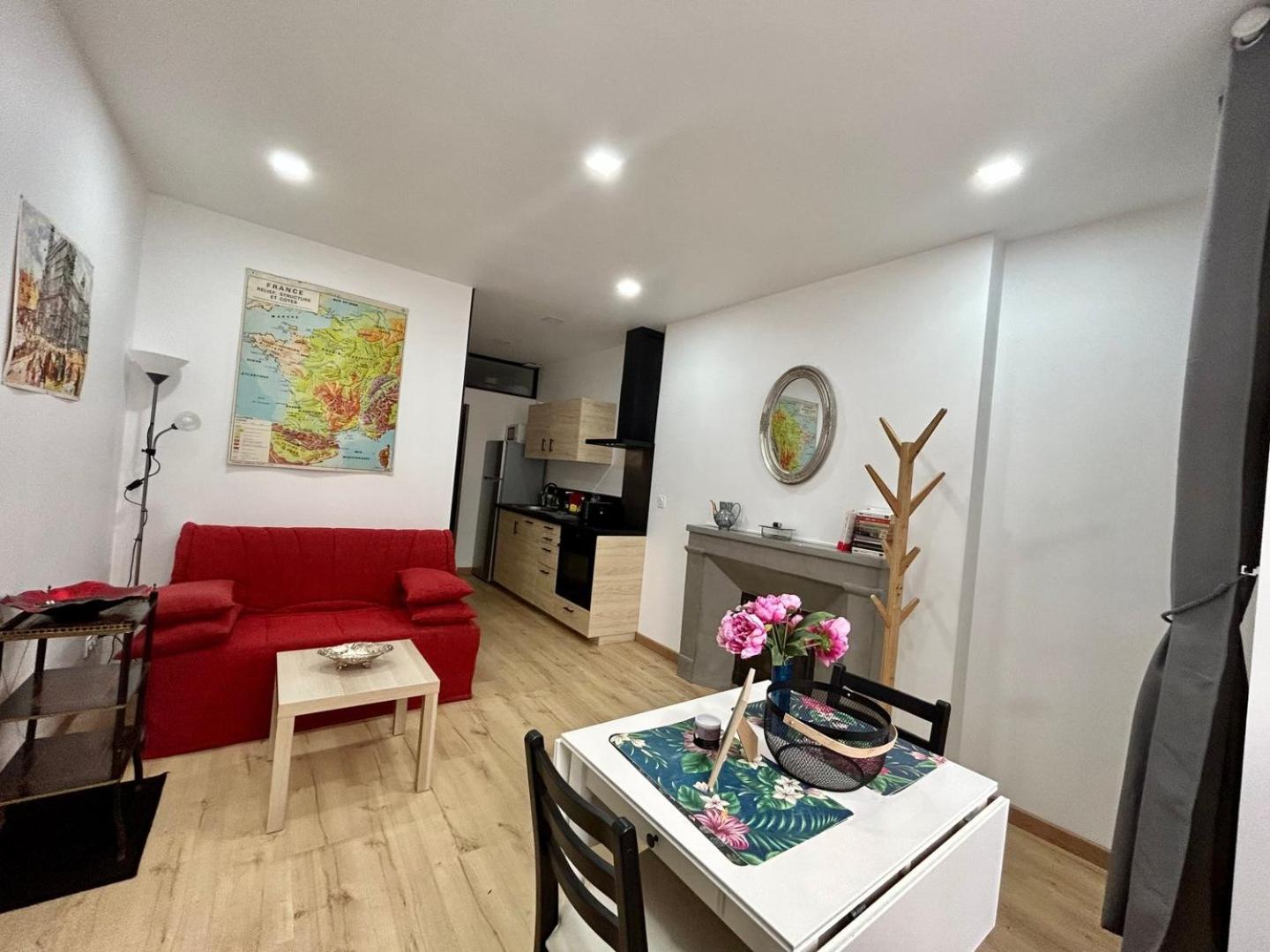 Cathedrale : Cosy Au Coeur Du Centre Apartment Poitiers